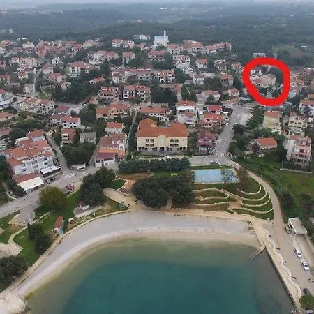 Stefs Place Pjescana Uvala