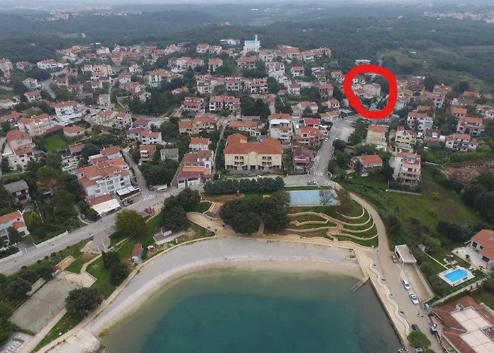 Stefs Place Pjescana Uvala